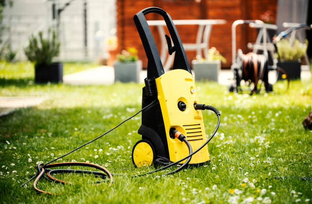 Best Pool Deck Cleaning  in Latham, NY
